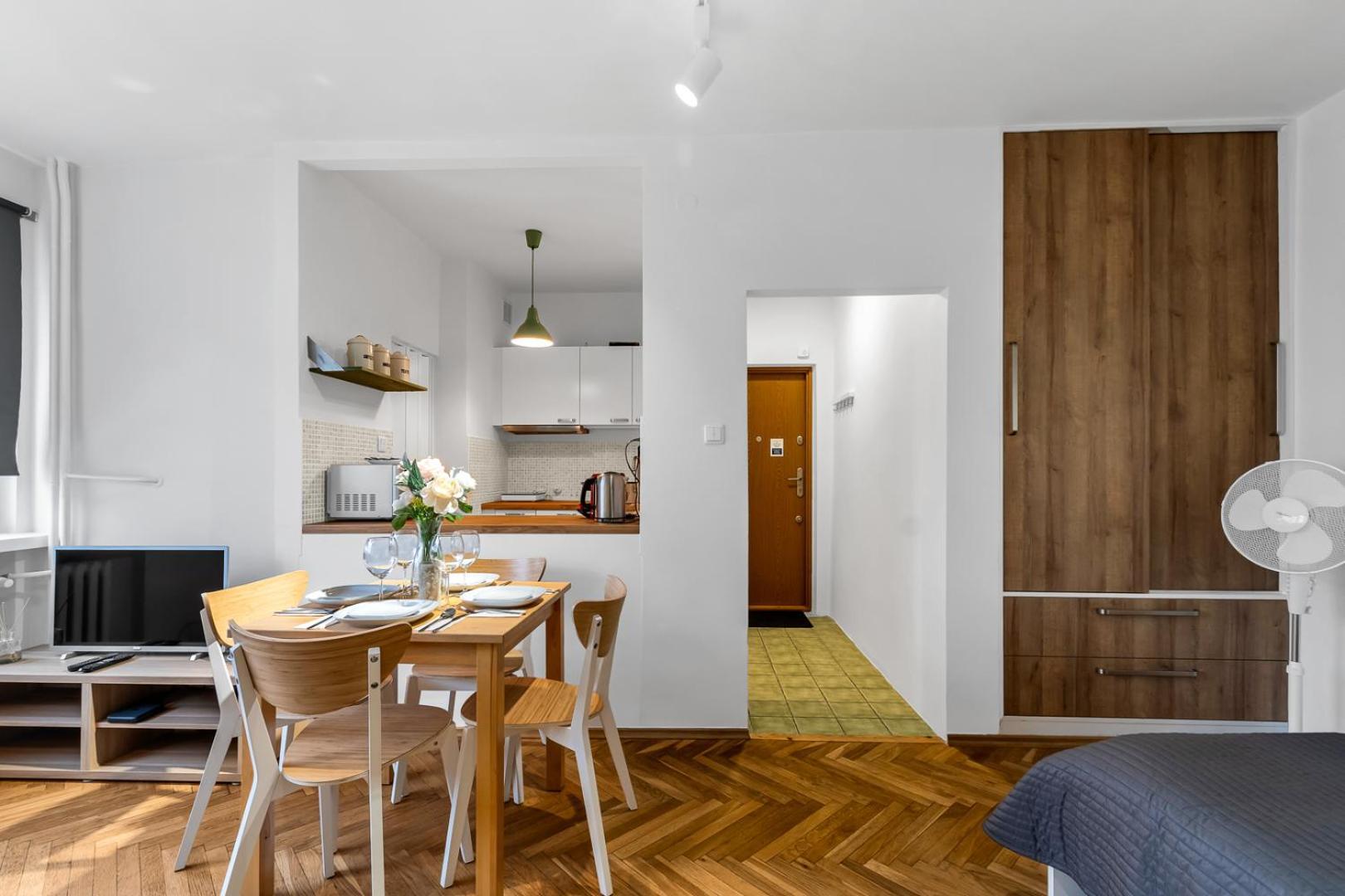 Tamka Studio - Top Location, Park And Metro Nearby - By Rentujemy Warsaw Exterior photo